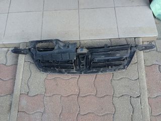 bontott HONDA CR-V Hűtőrács