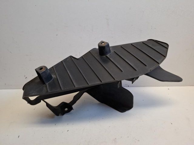 bontott HONDA CR-V Intercooler Légterelő