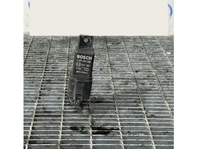 bontott HONDA CR-V Izzító Relé