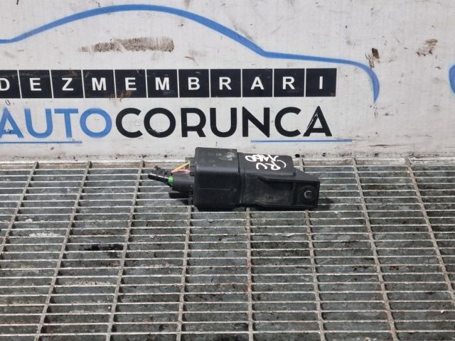 bontott HONDA CR-V Izzító Relé