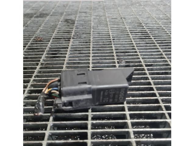 bontott HONDA CR-V Izzító Relé