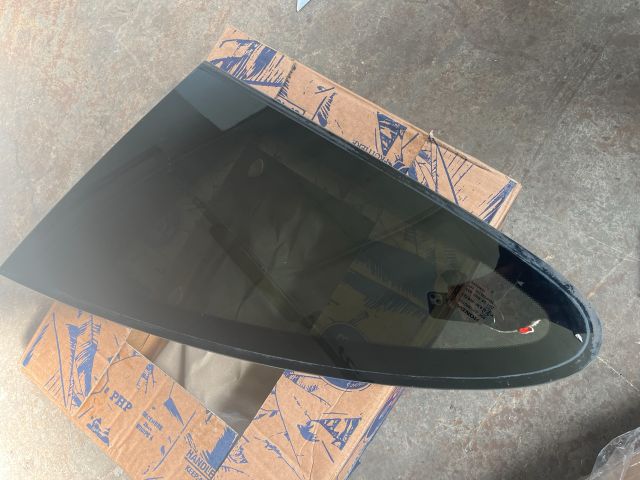 bontott HONDA CR-V Jobb C Oszlop Oldalablak Üveg