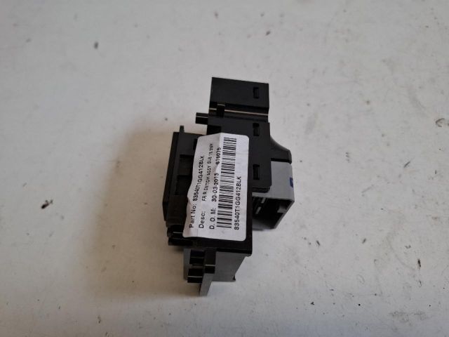 bontott HONDA CR-V Jobb első Ablakemelő Kapcsoló