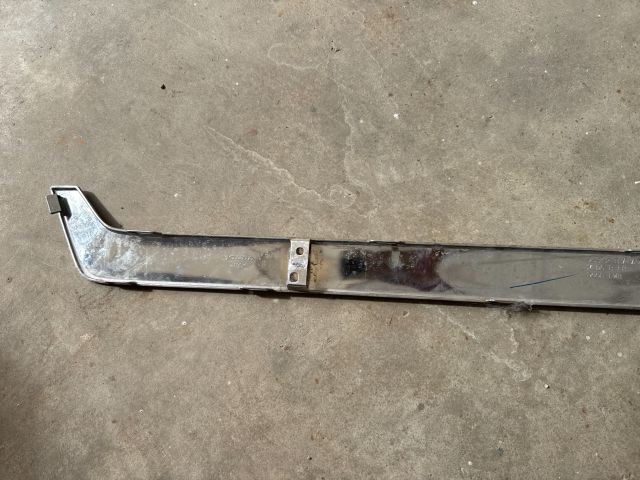 bontott HONDA CR-V Jobb első Ajtó Díszléc