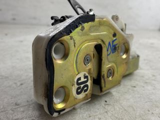 bontott HONDA CR-V Jobb első Ajtózár