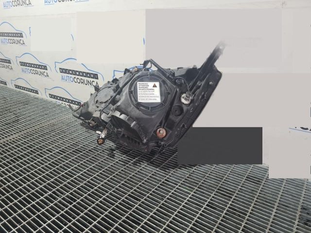 bontott HONDA CR-V Jobb Fényszóró