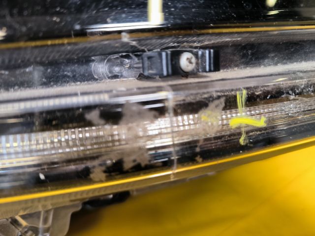 bontott HONDA CR-V Jobb Fényszóró