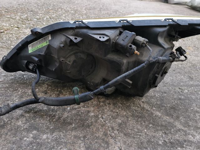 bontott HONDA CR-V Jobb Fényszóró