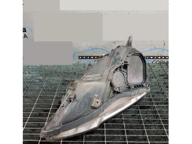 bontott HONDA CR-V Jobb Fényszóró