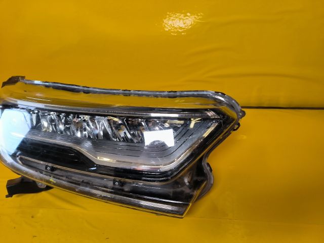 bontott HONDA CR-V Jobb Fényszóró