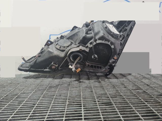 bontott HONDA CR-V Jobb Fényszóró