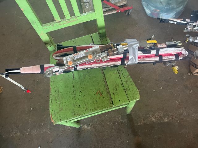 bontott HONDA CR-V Jobb Függönylégzsák és Oldallégzsák