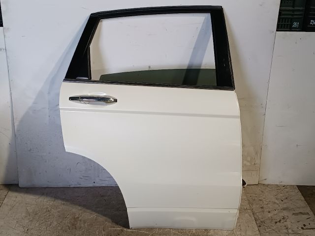 bontott HONDA CR-V Jobb hátsó Ajtó (Részeivel)