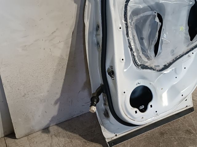 bontott HONDA CR-V Jobb hátsó Ajtó (Részeivel)