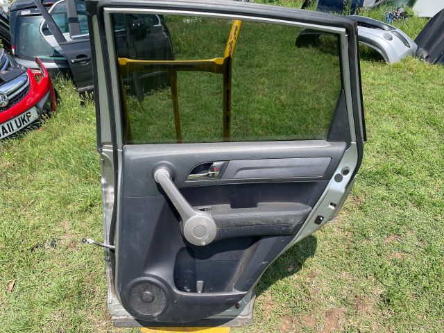 bontott HONDA CR-V Jobb hátsó Ajtó (Részeivel)