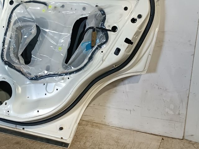 bontott HONDA CR-V Jobb hátsó Ajtó (Részeivel)