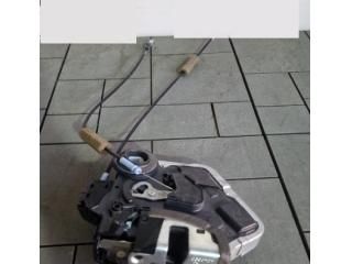 bontott HONDA CR-V Jobb hátsó Ajtózár