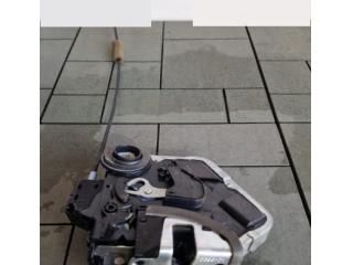 bontott HONDA CR-V Jobb hátsó Ajtózár