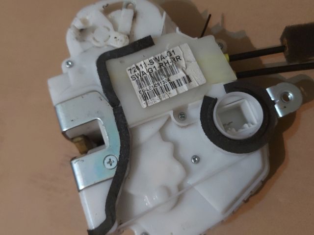 bontott HONDA CR-V Jobb hátsó Ajtózár