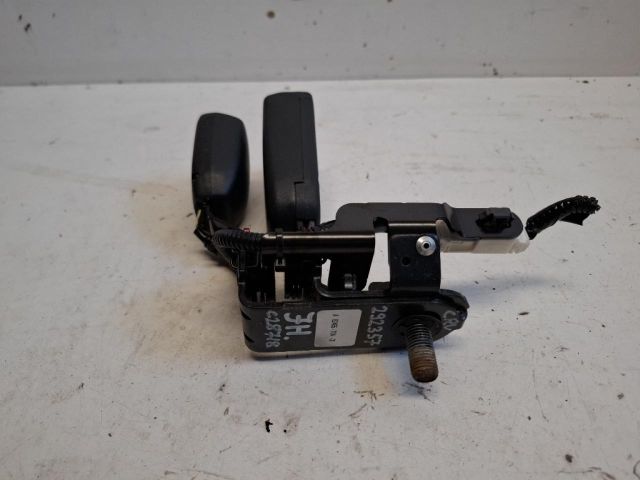 bontott HONDA CR-V Jobb hátsó Biztonsági Öv Csat