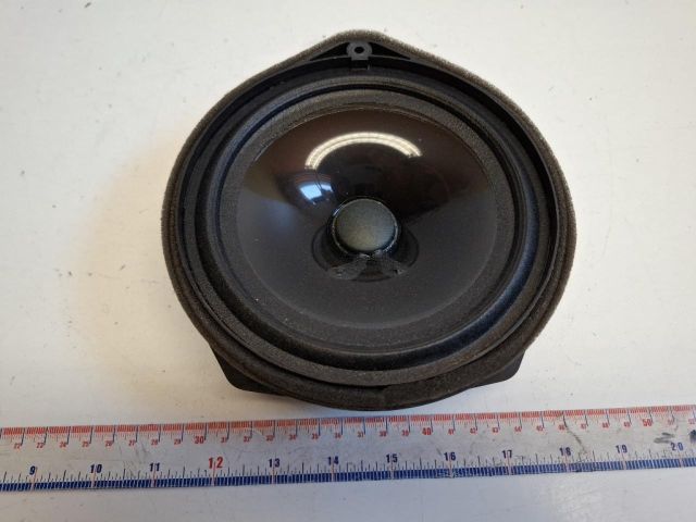 bontott HONDA CR-V Jobb hátsó Hangszóró