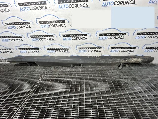 bontott HONDA CR-V Jobb Küszöb