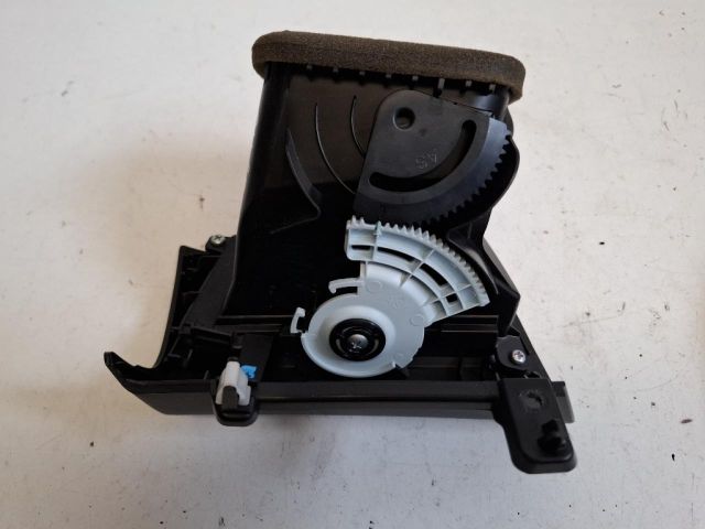 bontott HONDA CR-V Jobb Szellőző