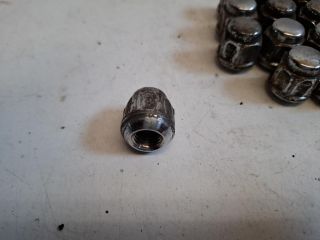 bontott HONDA CR-V Kerék Csavar Szett