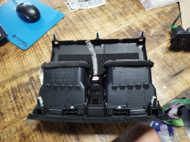 bontott HONDA CR-V Középső Szellőző