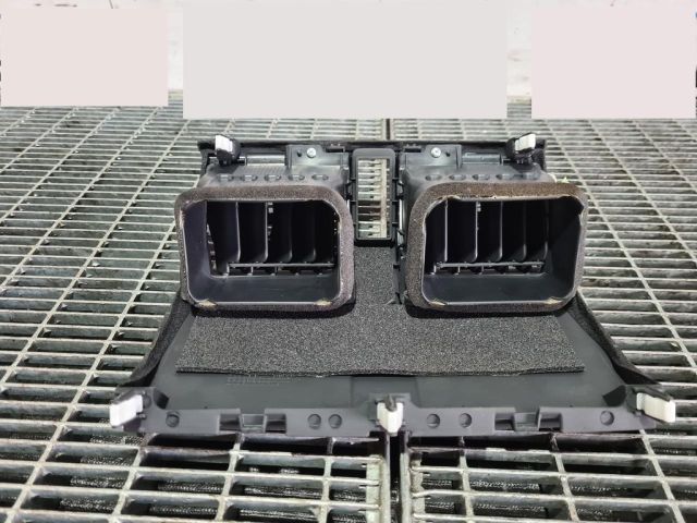 bontott HONDA CR-V Középső Szellőző