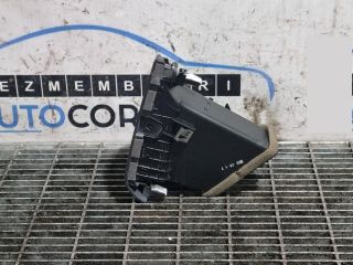 bontott HONDA CR-V Középső Szellőző