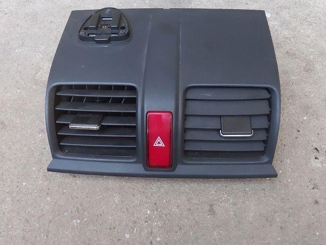 bontott HONDA CR-V Középső Szellőző