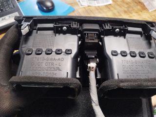 bontott HONDA CR-V Középső Szellőző