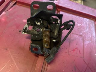 bontott HONDA CR-V Motorháztető Zárszerkezet