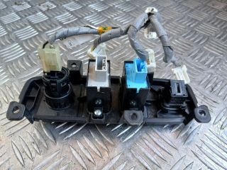 bontott HONDA CR-V Ülésfűtés Vezérlő