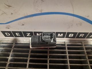 bontott HONDA CR-V Vészvillogó Kapcsoló