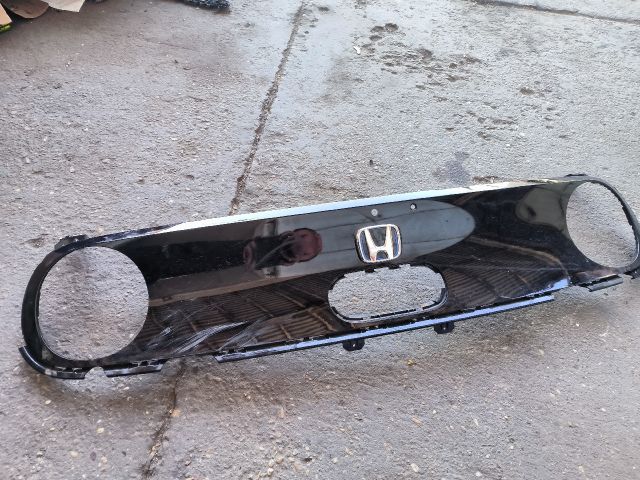 bontott HONDA E Hűtőrács