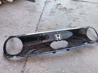 bontott HONDA E Hűtőrács
