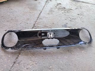 bontott HONDA E Hűtőrács