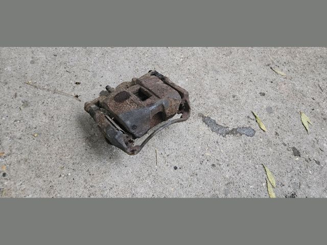 bontott HONDA FR-V Bal első Féknyereg Munkahengerrel