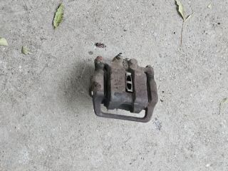 bontott HONDA FR-V Bal hátsó Féknyereg Munkahengerrel