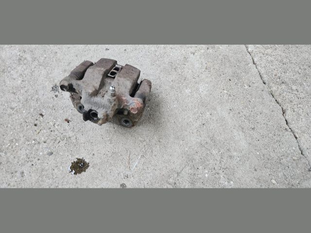 bontott HONDA FR-V Bal hátsó Féknyereg Munkahengerrel