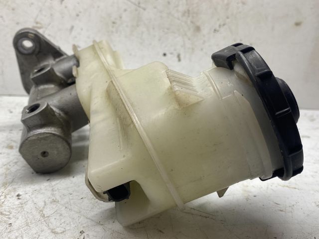 bontott HONDA FR-V Főfékhenger