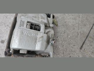 bontott HONDA FR-V Jobb első Féknyereg Munkahengerrel