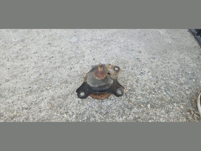 bontott HONDA FR-V Motor Tartó Bak Bal