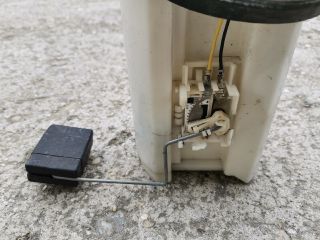 bontott HONDA FR-V Üzemanyag Szivattyú