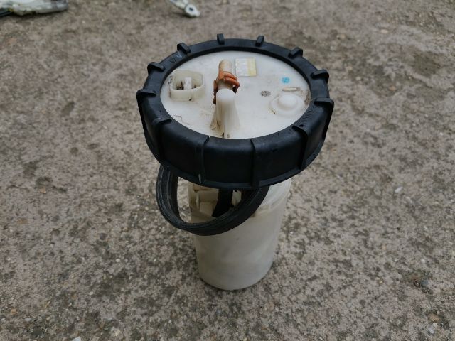 bontott HONDA FR-V Üzemanyag Szivattyú