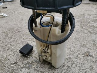 bontott HONDA FR-V Üzemanyag Szivattyú