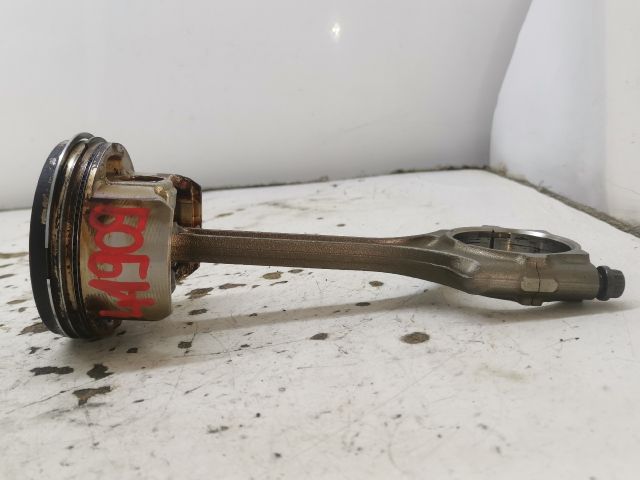 bontott HONDA FR-V Dugattyú és Hajtókar