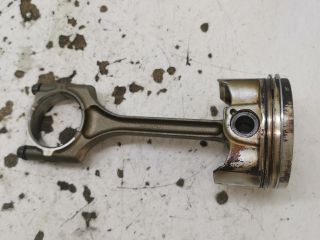 bontott HONDA FR-V Dugattyú és Hajtókar